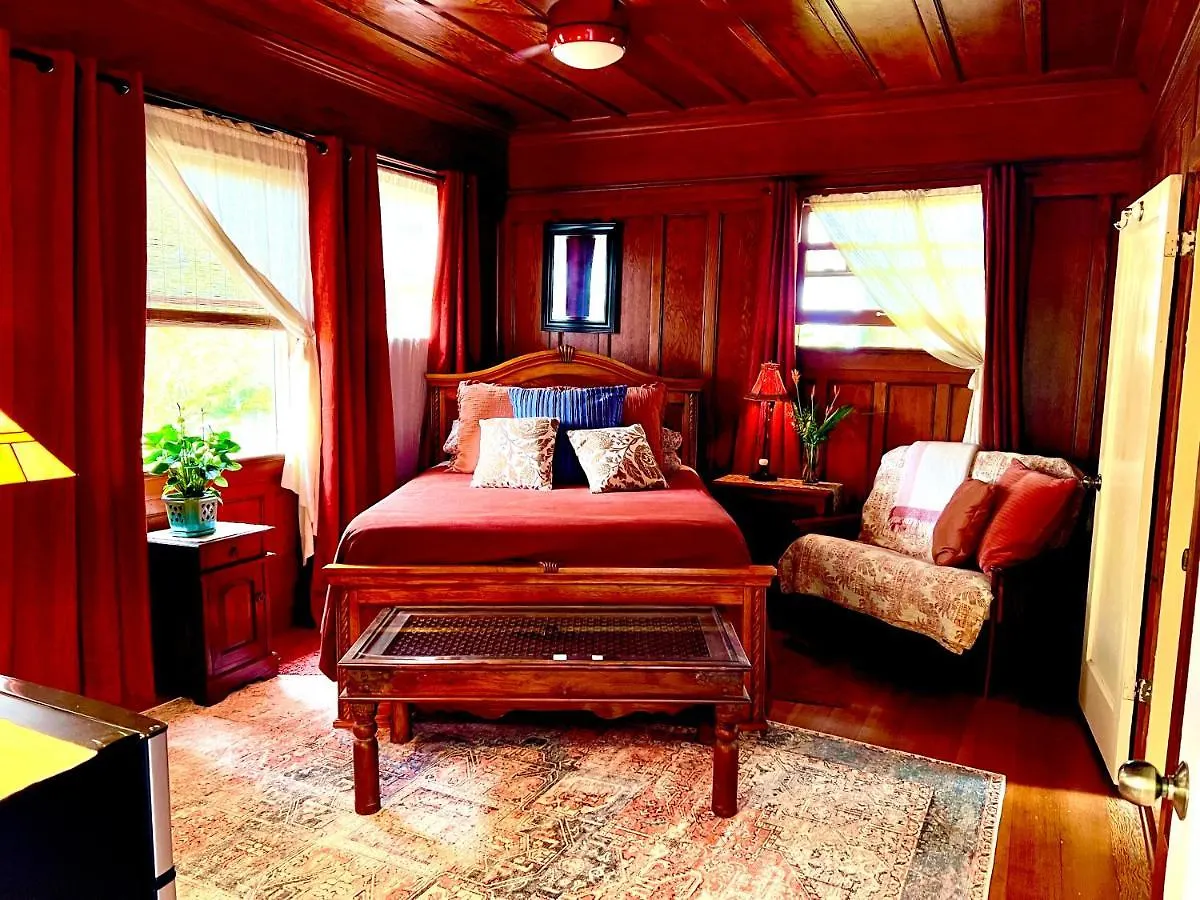 Guest Suites At Aloha Boutique Vegan B&B Inn - Alcohol-Free & Smoke-Free Hawi