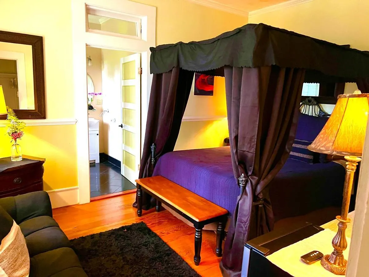 Guest Suites At Aloha Boutique Vegan B&B Inn - Alcohol-Free & Smoke-Free Hawi Frühstückspension